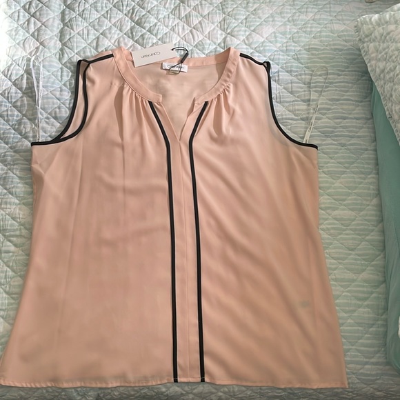 Calvin Klein Tipped Split Neck Tank Top - Picture 3 of 5